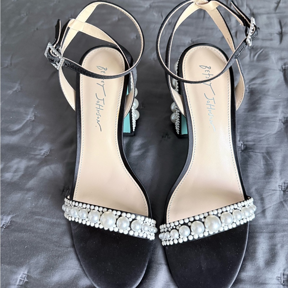 Betsey Johnson Black Satin & Pearl LEXI Block Heel Sandals NWT - Picture 4 of 12